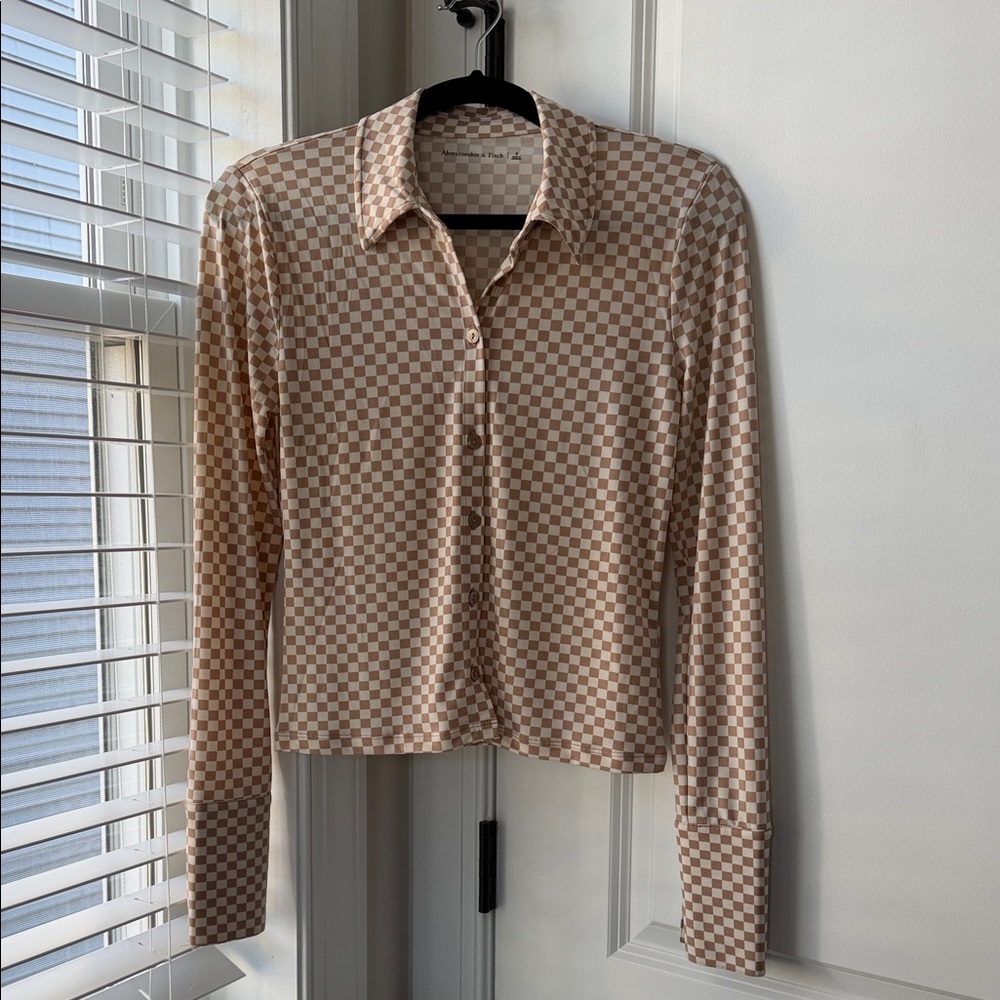 Abercrombie & Fitch Beige Checkered Button Down Shirt